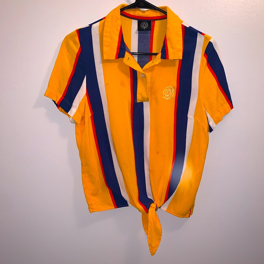 SMALL ODD FUTURE FRONT KNOT BUTTON UP SHIRT